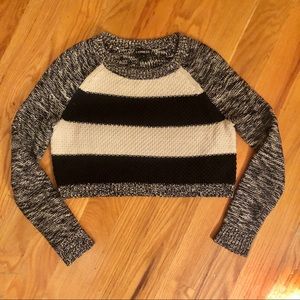 Black & white cropped sweater
